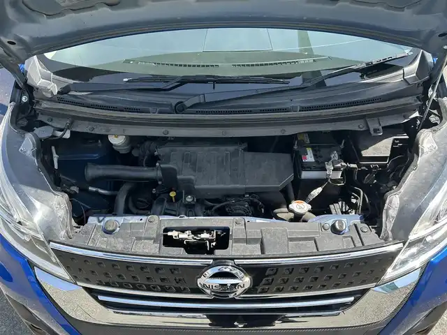 日産 デイズ ルークス ハイウェイスター Gターボ 福岡県 2018(平30)年 7.6万km オーシャンブルーP 純正ナビ（フルセグTV・Bluetooth・FM・AM・CD）/ETC/アラウンドビューモニター/クルーズコントロール/両側パワースライドドア/後席サンシェード/前方ドライブレコーダー/コーナーセンサー/アイドリングストップ/オートハイビーム/横滑り防止装置/レーンキープアシスト/衝突被害軽減システム/純正アルミホイール/パワーウィンドウ/純正フロアマット/プッシュスタート/スマートキー
