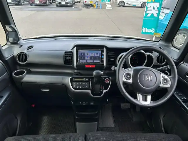 ホンダ Ｎ ＢＯＸ G ターボ Lパッケージ 宮城県 2016(平28)年 2.3万km プレミアムホワイトパールⅡ あんしんパッケージ/●シティブレーキアクティブシステム/●前席用i-サイドエアバッグ＋サイドカーテンエアバッグ/リア右側パワースライドドア/リアシートスライド＋シートバックテーブル/ディスチャージヘッドライト(オートライトコントロール機構付)/オートリトラミラー/＝＝＝/純正ナビ（VXM-164VFi）/・CD/DVD/・Bluetooth/・フルセグTV/バックカメラ/ビルトインETC/革巻きステアリング/パドルシフト/クルーズコントロール/ステアリングスイッチ/HIDヘッドライト/オートライト/スマートキー＆プッシュスタート/電動格納ミラー/フロアマット/ドアバイザー