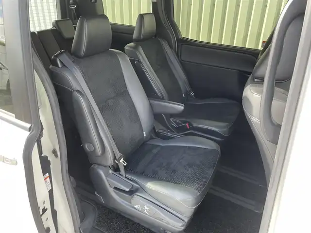 トヨタ ヴォクシー ZS 煌Ⅲ 福岡県 2020(令2)年 3.6万km ホワイトパールクリスタルシャイン 12.1インチフリップダウンモニター/トヨタセーフティセンス/PCS/LDA/PKSB/クリアランスソナー/純正９インチナビ（ＮＳＺＴ－Ｙ６８Ｔ）/フルセグTV/CD/DVD/BT/SD/AM/FM/バックカメラ/両側パワースライドドア/クルーズコントロール/ハーフレザー/スマートキー/プッシュスタート/LEDオートライト/オートハイビーム/ＥＴＣ