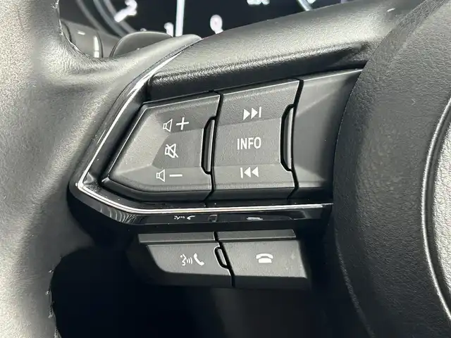 マツダ ＣＸ－５ XD フィールドジャーニー 道央・札幌 2022(令4)年 3.8万km 黒 ・４WD/・寒冷地仕様/・純正SDナビ/・Bluetooth/フルセグ／スマートフォン連携/・360°ビューモニター/・ETC/・純正前後ドライブレコーダー/・i-ACTIVSENSE/・プリクラッシュセーフティ/・レーダークルーズコントロール/・ワイヤレス充電/・USB入力端子/・前席シートヒーター/・運転席パワーシート/・運転席シートメモリー/・ハーフレザーシート/・オートマチックハイビーム/・パワーバックドア/・ステアリングヒーター/・パワーバックドア/・レーンキープアシスト/・AFS/・LKA/・SBS/・SCBS/・ナイトビジョン/・横滑り防止装置/・ブラインドスポットモニター/・オートブレーキホールド/・ヘッドライトウォッシャー/・パドルシフト/・純正フロアマット/・純正AW17インチ