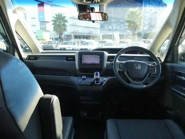 ホンダ フリード ハイブリット EX 千葉県 2017(平29)年 5.4万km モダンスティールM ホンダセンシング/・衝突軽減ブレーキ（CMBS）/・車線維持支援システム（LKAS）/・アダプティブクルーズコントロール（ACC）/・後方誤発進抑制機能/・誤発進抑制機能/両側パワースライドドア/純正メモリーナビ/地デジTV/【DVD/CD再生機能　Bluetooth接続】/バックカメラ/ドライブレコーダー/ハーフレザーシート/前席シートヒーター/ETC/LEDヘッドライト/ウインカーミラー/純正15インチアルミホイル/サイド/カーテンエアバッグ/Honda スマートキー