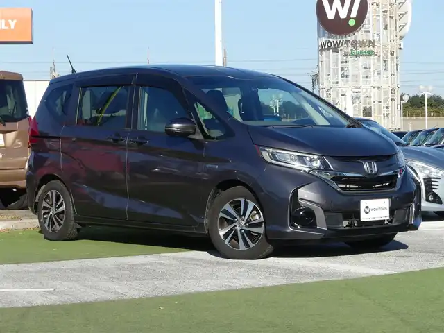 ホンダ フリード ハイブリット EX 千葉県 2017(平29)年 5.4万km モダンスティールM ホンダセンシング/・衝突軽減ブレーキ（CMBS）/・車線維持支援システム（LKAS）/・アダプティブクルーズコントロール（ACC）/・後方誤発進抑制機能/・誤発進抑制機能/両側パワースライドドア/純正メモリーナビ/地デジTV/【DVD/CD再生機能　Bluetooth接続】/バックカメラ/ドライブレコーダー/ハーフレザーシート/前席シートヒーター/ETC/LEDヘッドライト/ウインカーミラー/純正15インチアルミホイル/サイド/カーテンエアバッグ/Honda スマートキー