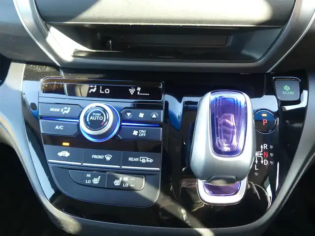 ホンダ フリード ハイブリット EX 千葉県 2017(平29)年 5.4万km モダンスティールM ホンダセンシング/・衝突軽減ブレーキ（CMBS）/・車線維持支援システム（LKAS）/・アダプティブクルーズコントロール（ACC）/・後方誤発進抑制機能/・誤発進抑制機能/両側パワースライドドア/純正メモリーナビ/地デジTV/【DVD/CD再生機能　Bluetooth接続】/バックカメラ/ドライブレコーダー/ハーフレザーシート/前席シートヒーター/ETC/LEDヘッドライト/ウインカーミラー/純正15インチアルミホイル/サイド/カーテンエアバッグ/Honda スマートキー