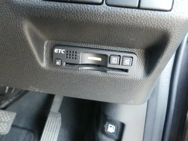 ホンダ フリード ハイブリット EX 千葉県 2017(平29)年 5.4万km モダンスティールM ホンダセンシング/・衝突軽減ブレーキ（CMBS）/・車線維持支援システム（LKAS）/・アダプティブクルーズコントロール（ACC）/・後方誤発進抑制機能/・誤発進抑制機能/両側パワースライドドア/純正メモリーナビ/地デジTV/【DVD/CD再生機能　Bluetooth接続】/バックカメラ/ドライブレコーダー/ハーフレザーシート/前席シートヒーター/ETC/LEDヘッドライト/ウインカーミラー/純正15インチアルミホイル/サイド/カーテンエアバッグ/Honda スマートキー