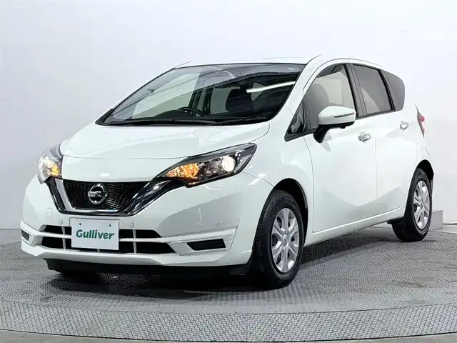 日産 ノート X 大阪府 2018(平30)年 1.7万km ホワイト デジタルインナーミラー 全方位カメラ 社外ナビTV CD/DVD 衝突軽減ブレーキ レーンアシスト アイドリングストップ クリアランスソナー オートライト スマートキー プッシュスタート ドライブレコーダー