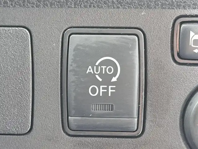 日産 ノート X 大阪府 2018(平30)年 1.7万km ホワイト デジタルインナーミラー 全方位カメラ 社外ナビTV CD/DVD 衝突軽減ブレーキ レーンアシスト アイドリングストップ クリアランスソナー オートライト スマートキー プッシュスタート ドライブレコーダー