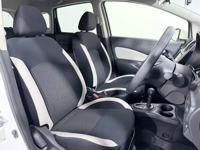 日産 ノート X 大阪府 2018(平30)年 1.7万km ホワイト デジタルインナーミラー 全方位カメラ 社外ナビTV CD/DVD 衝突軽減ブレーキ レーンアシスト アイドリングストップ クリアランスソナー オートライト スマートキー プッシュスタート ドライブレコーダー