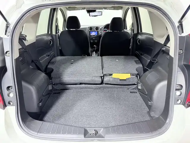 日産 ノート X 大阪府 2018(平30)年 1.7万km ホワイト デジタルインナーミラー 全方位カメラ 社外ナビTV CD/DVD 衝突軽減ブレーキ レーンアシスト アイドリングストップ クリアランスソナー オートライト スマートキー プッシュスタート ドライブレコーダー