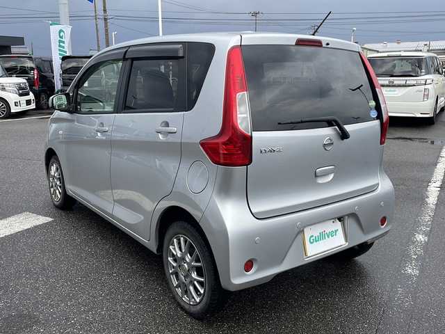 日産 デイズ S 新潟県 2018(平30)年 5.8万km スターリングシルバーM 4WD/社外SDナビ：CN-BR300B/バックカメラ/衝突軽減システム/運転席シートヒーター/前後コーナーセンサー/ETC/夏タイヤ積載/取扱説明書