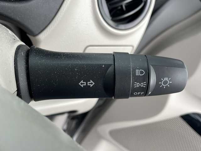 日産 デイズ S 新潟県 2018(平30)年 5.8万km スターリングシルバーM 4WD/社外SDナビ：CN-BR300B/バックカメラ/衝突軽減システム/運転席シートヒーター/前後コーナーセンサー/ETC/夏タイヤ積載/取扱説明書