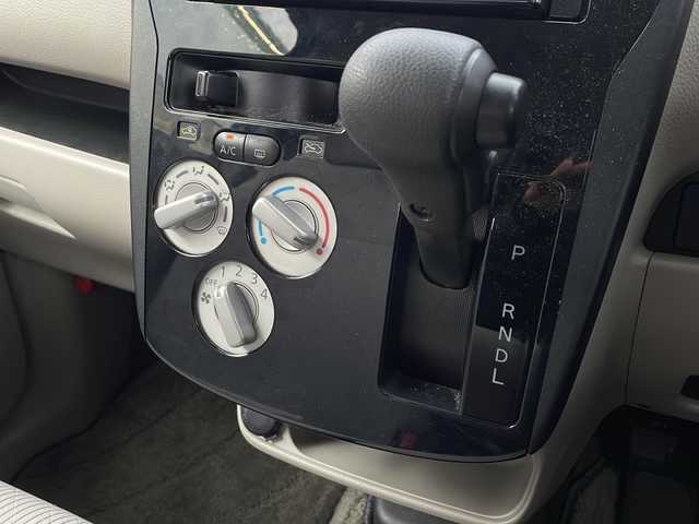 日産 デイズ S 新潟県 2018(平30)年 5.8万km スターリングシルバーM 4WD/社外SDナビ：CN-BR300B/バックカメラ/衝突軽減システム/運転席シートヒーター/前後コーナーセンサー/ETC/夏タイヤ積載/取扱説明書