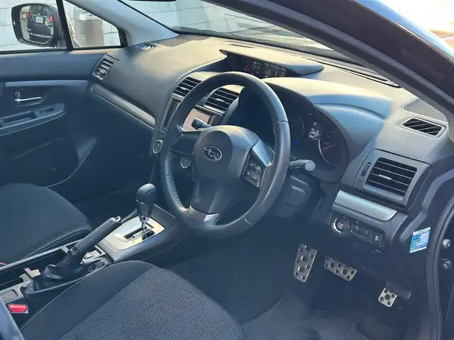 スバル インプレッサ ＸＶ 2．0i－L アイサイト 愛知県 2013(平25)年 9.9万km クリスタルブラックシリカ ワンオーナー/４WD/アイサイトVer2/・プリクラッシュブレーキ/・全車速追従型クルーズコントロール/・誤発進抑制制御/・ふらつき警報/・車線逸脱警報/・先行車発進告知/Carrozzeriaサイバーナビ〈AVIC-ZH0009〉/DVD／Bluetooth／地デジTV／MS/運転席パワーシート/HIDヘッドランプ〈オートライト機能付〉/フロントフォグライト／リアフォグ/純正17インチAW/スマートキー＆プッシュスタート