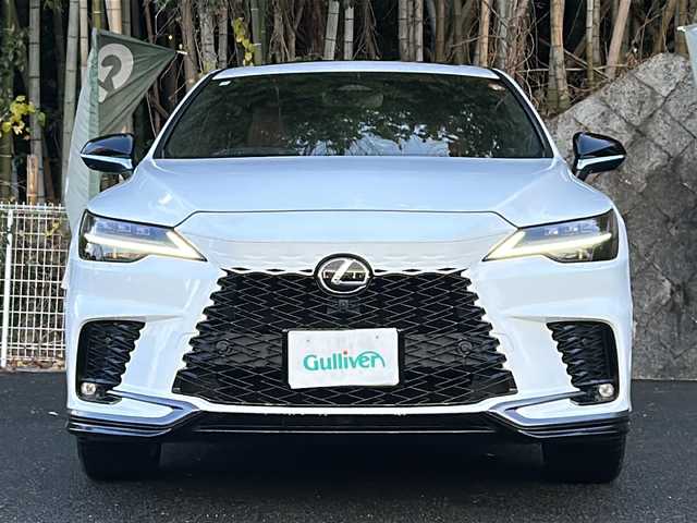 レクサス ＲＸ 350 Fスポーツ 京都府 2023(令5)年 2.8万km ホワイトノーヴァガラスフレーク ワンオーナー/純正ナビ/・フルセグTV/BT/Miracast/バックカメラ/パノラミックビューモニター/クルーズコントロール/サンルーフ/ビルトインETC2.0/アドバンスドパーク/プリクラッシュセーフティ/BSM/PDA/車線逸脱防止装置/コーナーセンサー/アイドリングストップ/ダウンヒルアシストコントロール/4WD/メモリーパワーシート/シートヒーター/エアシート/ステアリングヒーター/ステアリングスイッチ/パドルシフト/パワーバックドア/電動パーキングブレーキ/ブレーキホールド/プッシュスタート/純正ドアバイザー/純正フロアマット/保証書＆取説/スマートキースペア