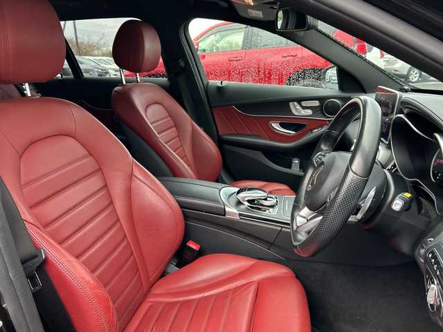 メルセデス・ベンツ Ｃ２００ ワゴン スポーツ 千葉県 2015(平27)年 6.6万km オブシディアンブラック ナビ　バックカメラ　革シート　電動リアドア　フルセグ　メモリーパワーシート　ＥＴＣ　シートヒーター　　ステアアシスト　レーンアシスト　ＢＴ　パフュームアトマイザー　USB　AMG18AW　LEDライト