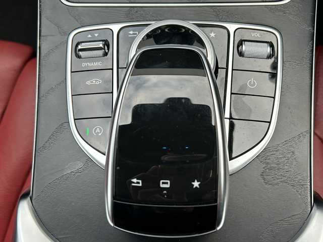 メルセデス・ベンツ Ｃ２００ ワゴン スポーツ 千葉県 2015(平27)年 6.6万km オブシディアンブラック ナビ　バックカメラ　革シート　電動リアドア　フルセグ　メモリーパワーシート　ＥＴＣ　シートヒーター　　ステアアシスト　レーンアシスト　ＢＴ　パフュームアトマイザー　USB　AMG18AW　LEDライト