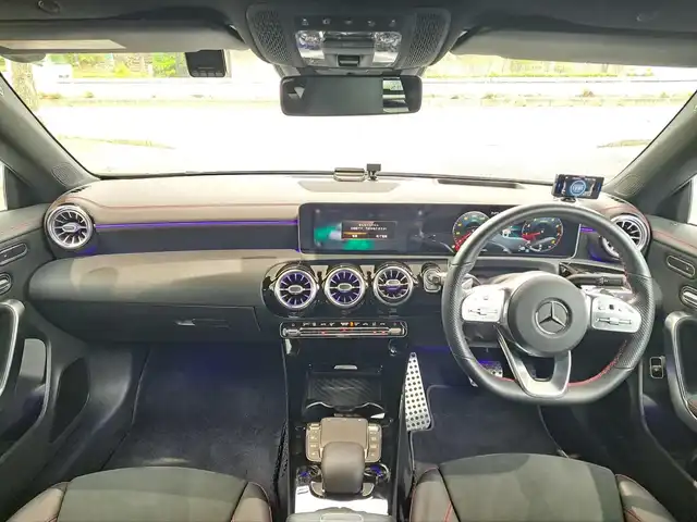 メルセデス・ベンツ ＣＬＡ１８０ AMGライン 大阪府 2020(令2)年 3.7万km マウンテングレー /禁煙車//パノラミックスライディングルーフ//レーダーセーフティパッケージ//アドバンスドパッケージ//ナビゲーションパッケージ//純正18AW//全方位カメラ【フロント/サイド/リア】//前後ドラレコ//前後コーナーセンサー//前席メモリ付きパワーシート/シートヒーター//ハーフレザーシート//Cタイプ//ETC
