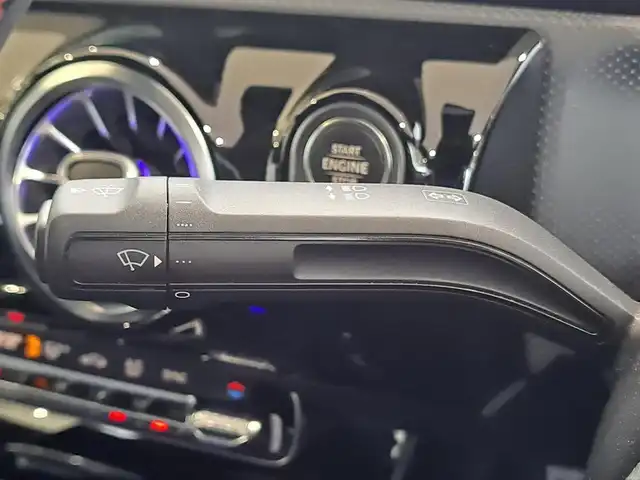 メルセデス・ベンツ ＣＬＡ１８０ AMGライン 大阪府 2020(令2)年 3.7万km マウンテングレー /禁煙車//パノラミックスライディングルーフ//レーダーセーフティパッケージ//アドバンスドパッケージ//ナビゲーションパッケージ//純正18AW//全方位カメラ【フロント/サイド/リア】//前後ドラレコ//前後コーナーセンサー//前席メモリ付きパワーシート/シートヒーター//ハーフレザーシート//Cタイプ//ETC