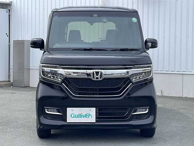 ホンダ Ｎ ＢＯＸ カスタム G L ホンダセンシング 三重県 2017(平29)年 4.6万km クリスタルブラックパール プッシュスタート/横滑り防止/衝突軽減ブレーキ/レーンキープアシスト/両側パワースライドドア/レーダークルーズコントロール/電動格納ミラー/ビルトインETC/ステアリングスイッチ/USB入力端子2か所/純正SDナビ(AM/FM/CD/DVD/TV/BT)/前後ドライブレコーダー/オートライト/スペアキー/純正フロアマット/LEDヘッドライト/取扱説明書/ナビ取扱説明書/禁煙車