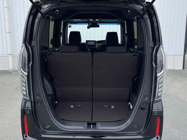 ホンダ Ｎ ＢＯＸ カスタム G L ホンダセンシング 三重県 2017(平29)年 4.6万km クリスタルブラックパール プッシュスタート/横滑り防止/衝突軽減ブレーキ/レーンキープアシスト/両側パワースライドドア/レーダークルーズコントロール/電動格納ミラー/ビルトインETC/ステアリングスイッチ/USB入力端子2か所/純正SDナビ(AM/FM/CD/DVD/TV/BT)/前後ドライブレコーダー/オートライト/スペアキー/純正フロアマット/LEDヘッドライト/取扱説明書/ナビ取扱説明書/禁煙車