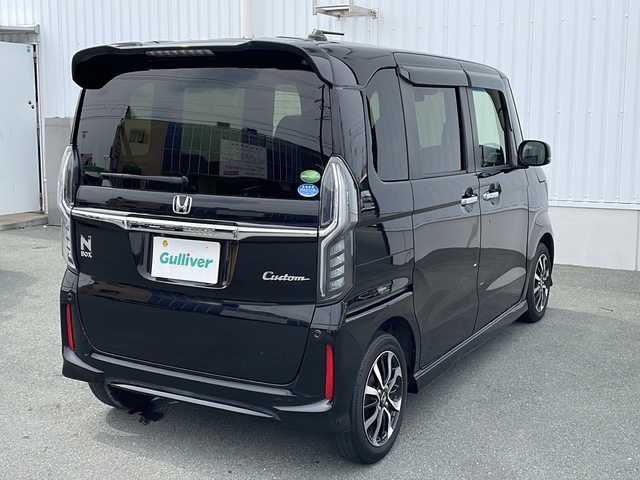 ホンダ Ｎ ＢＯＸ カスタム G L ホンダセンシング 三重県 2017(平29)年 4.6万km クリスタルブラックパール プッシュスタート/横滑り防止/衝突軽減ブレーキ/レーンキープアシスト/両側パワースライドドア/レーダークルーズコントロール/電動格納ミラー/ビルトインETC/ステアリングスイッチ/USB入力端子2か所/純正SDナビ(AM/FM/CD/DVD/TV/BT)/前後ドライブレコーダー/オートライト/スペアキー/純正フロアマット/LEDヘッドライト/取扱説明書/ナビ取扱説明書/禁煙車