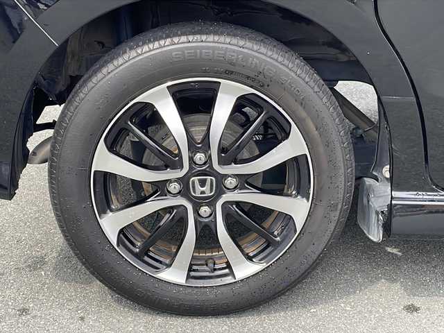 ホンダ Ｎ ＢＯＸ カスタム G L ホンダセンシング 三重県 2017(平29)年 4.6万km クリスタルブラックパール プッシュスタート/横滑り防止/衝突軽減ブレーキ/レーンキープアシスト/両側パワースライドドア/レーダークルーズコントロール/電動格納ミラー/ビルトインETC/ステアリングスイッチ/USB入力端子2か所/純正SDナビ(AM/FM/CD/DVD/TV/BT)/前後ドライブレコーダー/オートライト/スペアキー/純正フロアマット/LEDヘッドライト/取扱説明書/ナビ取扱説明書/禁煙車