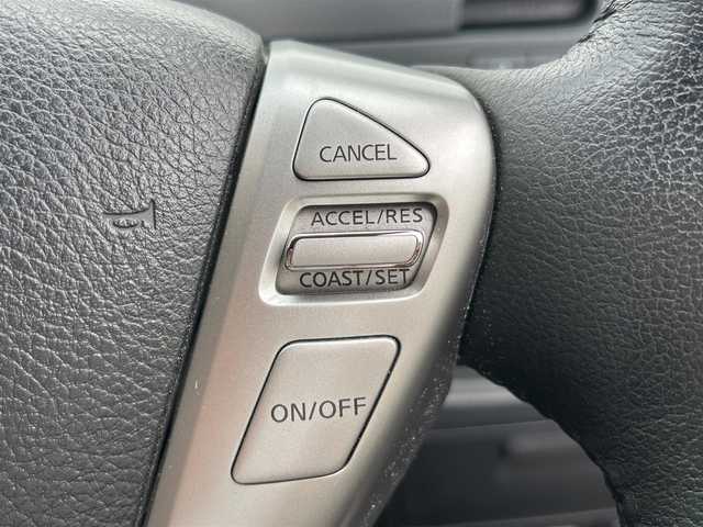 日産 セレナ ハイウェイスター Sハイブリッド 静岡県 2012(平24)年 13.9万km エターナルスノーホワイト 純正ＳＤナビ（Ｂｌｕｅｔｏｏｔｈ，ＣＤ，ＤＶＤ，フルセグＴＶ）/フリップダウンモニター/バックカメラ/前後コーナーセンサー/ＨＩＤヘッドライト/クルーズコントロール/スマートキー/純正アルミホイール/プッシュスタート/パワーステアリング/パワーウインドウ/パーキングアシスト/スペアキー/３列シート/純正フロアマット/片側パワースライドドア/ABS/横滑り防止装置/盗難防止装置/オートライト/ダブルエアバッグ