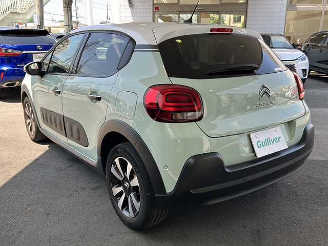 シトロエン Ｃ３ シャイン 京都府 2020(令2)年 2万km 緑／白 純正ディスプレイオーディオ/ＢＳＭ　/衝突被害軽減ブレーキ　/バックカメラ　/Bluetooth/iPod/USB/後方コーナーセンサー/横滑り防止/レーンキープアシスト/オートライト　/ターボ　/２トーン　/クルーズコントロール/スマートキー　/ハーフレザー　/前方社外ドラレコ/（CS-360FH)　/純正ＡＷ１６インチ　/ウインカーミラー　/ETC/Wサイドエアバッグ/カーテンエアバッグ