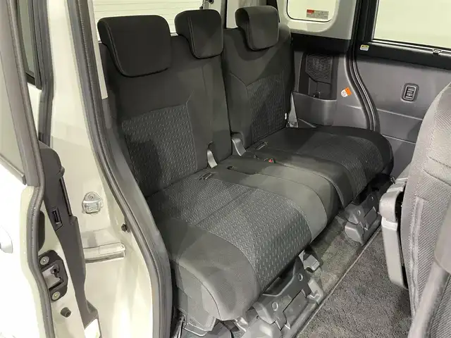 トヨタ ルーミー カスタムG－T 愛知県 2021(令3)年 2万km パールホワイトⅢ 純正９インチディスプレイオーディオ/パノラミックビューモニター/両側パワースライドドア/スマートアシストIII/衝突軽減ブレーキ/レーダークルーズコントロール/クリアランスソナー/車線逸脱警報/電動パーキングブレーキ/ブレーキホールド/シートヒーター/前後ドライブレコーダー/ビルトインＥＴＣ/USB入力端子/アクセサリーソケット/アイドリングストップ/純正15インチアルミホイール