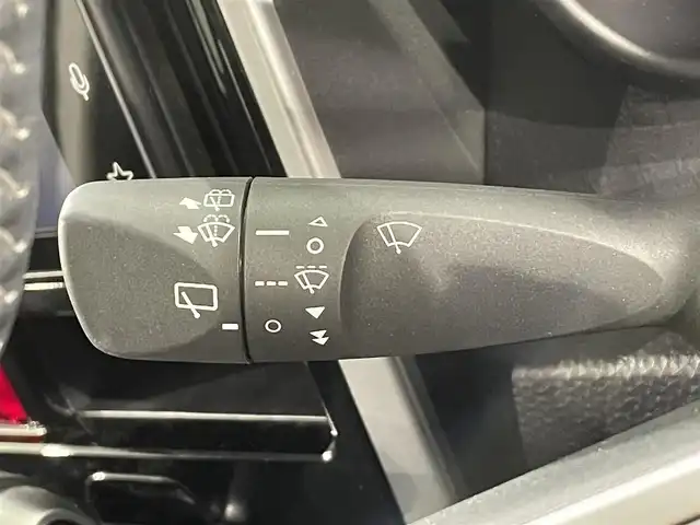 トヨタ ルーミー カスタムG－T 愛知県 2021(令3)年 2万km パールホワイトⅢ 純正９インチディスプレイオーディオ/パノラミックビューモニター/両側パワースライドドア/スマートアシストIII/衝突軽減ブレーキ/レーダークルーズコントロール/クリアランスソナー/車線逸脱警報/電動パーキングブレーキ/ブレーキホールド/シートヒーター/前後ドライブレコーダー/ビルトインＥＴＣ/USB入力端子/アクセサリーソケット/アイドリングストップ/純正15インチアルミホイール