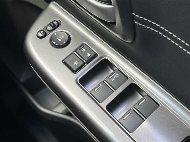 ホンダ フリード ハイブリット EX 広島県 2019(平31)年 4.5万km プレミアムスパークルブラックパール 禁煙車/ワンオーナー/ホンダセンシング/・衝突軽減ブレーキ〈CMBS〉/・誤発進抑制機能/・ACC〈アダプティブ・クルーズ・コントロール〉/・LKAS〈車線維持支援システム〉/・行者事故低減ステアリング/・路外逸脱抑制機能/・先行車発進お知らせ機能/・標識認識機能/Cパッケージ/Sパッケージ/・本革巻ステアリングホイール/・コンビシート&専用インテリア/・15インチアルミホイール/・シートバックアッパーポケット/コンフォートビューパッケージ/純正ナビ(VXM-194VFi)/・フルセグTV/CD/DVD/Bluetooth/SD/バックカメラ/両側パワースライドドア/ステアリングスイッチ/オートライト/LEDヘッドライト＋アクティブコーナリングライト/ハーフレザー/シートヒーター/スマートキー/プッシュスタート/スペアキー/前、後ドライブレコーダー/ETC/純正ドアバイザー/W+サイド+カーテンエアバック