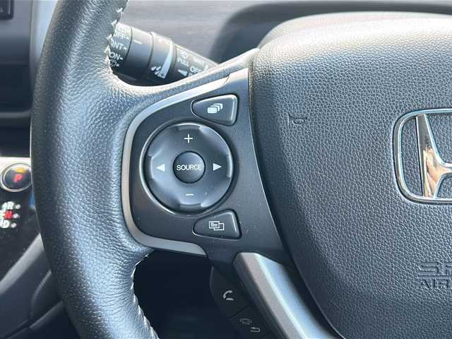 ホンダ フリード ハイブリット EX 広島県 2019(平31)年 4.5万km プレミアムスパークルブラックパール 禁煙車/ワンオーナー/ホンダセンシング/・衝突軽減ブレーキ〈CMBS〉/・誤発進抑制機能/・ACC〈アダプティブ・クルーズ・コントロール〉/・LKAS〈車線維持支援システム〉/・行者事故低減ステアリング/・路外逸脱抑制機能/・先行車発進お知らせ機能/・標識認識機能/Cパッケージ/Sパッケージ/・本革巻ステアリングホイール/・コンビシート&専用インテリア/・15インチアルミホイール/・シートバックアッパーポケット/コンフォートビューパッケージ/純正ナビ(VXM-194VFi)/・フルセグTV/CD/DVD/Bluetooth/SD/バックカメラ/両側パワースライドドア/ステアリングスイッチ/オートライト/LEDヘッドライト＋アクティブコーナリングライト/ハーフレザー/シートヒーター/スマートキー/プッシュスタート/スペアキー/前、後ドライブレコーダー/ETC/純正ドアバイザー/W+サイド+カーテンエアバック