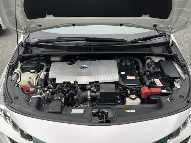 トヨタ プリウス ＰＨＶ S ナビパッケージ 埼玉県 2017(平29)年 5.9万km ホワイトパールクリスタルシャイン TRDエアロ/社外アルミホイール19インチ/プッシュスタート/メモリナビ/フルセグTV/バックカメラ/クルーズコントロール/レーンキープアシスト/ETC2.0/シートヒーター/ステアリングヒーター/本革巻きステアリング/Bluetooth有/オートライト/充電ケーブル有/衝突安全ボディー/盗難防止システム/ブレーキアシスト/運転席エアバッグ	/助手席エアバッグ	/サイドエアバッグ/AC100V　1500W