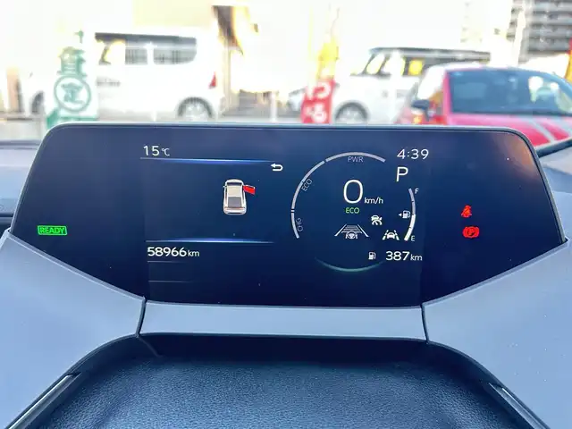 トヨタ プリウス Z 大分県 2023(令5)年 5.9万km プラチナホワイトパールマイカ 〇ワンオーナー/〇革シート/〇純正ディスプレイオーディオ（ナビ付）/　ラジオ・BT・USB/〇全方位カメラ/〇ETC/〇デジタルインナーミラー/〇ステアリングスイッチ/〇革巻きステアリング/〇ステアリングヒーター/〇オートハイビームアシスト/〇パワーバックドア/〇ヘッドライトレベライザー/〇置くだけ充電/〇シートヒーター/〇エアーシート/〇ACC/〇LKA/〇BSM/〇運転席パワーシート/〇AC100V/〇保証書/〇スペアキー