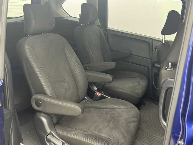 ホンダ フリード G ジャストセレクション 大阪府 2013(平25)年 11.8万km 青Ｍ ディーラーOPGathersナビ/（AMFM/CD/DVD/SD/MSV/BT/フルセグ）/バックカメラ/片側パワースライドドア/スマートキー×２/ビルトインETC/オートHIDライト/電動格納ミラー/純正フロアマット/ドアバイザー