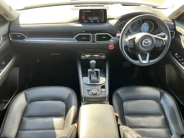 マツダ ＣＸ－５ XD Lパッケージ 静岡県 2020(令2)年 5.4万km スノーフレイクホワイトパールマイカ エンジンスタートボタン/パワーステアリング/パワーウィンドウ/保証書/パドルシフト/スマートキー/オートエアコン/レーダークルーズコントロール/USB入力端子/ETC/純正ナビ（CD/DVD/BT/フルセグ）/全方位カメラ/電動リアゲート/ドライブレコーダー/フロアマット/前席パワーシート/全席シートヒーター/レザーシート/社外アルミホイール/ABS/横滑り防止装置/コーナーセンサー前後/レーンキープアシスト/オートライト/オートマチックハイビーム/LEDヘッドライト/W+サイドエアバッグ/衝突軽減システム