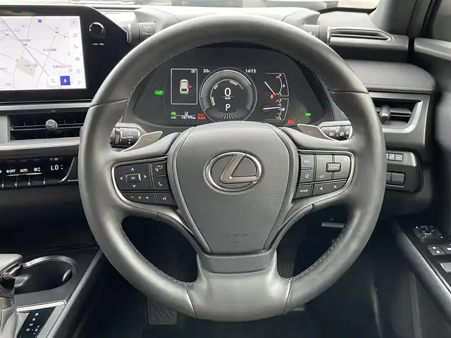 レクサス ＵＸ 250h グレイスフル エクスプローラー 東京都 2023(令5)年 1.9万km ソニッククォーツ 純正ナビ/パノラミックビューモニター/ブラインドスポットモニター/レーダークルーズ/シートベンチレーション/パワーシート/パワーバックドア/ＥＴＣ/ドライブレコーダー/ステアリングスイッチ