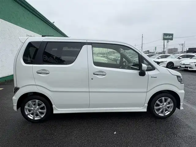 スズキ ワゴンＲ カスタムＺ HYBRID ZX 徳島県 2024(令6)年 0.5万km ピュアホワイトP 全方位カメラ/ヘッドアップディスプレイ/純正７インチディスプレイオーディオ/　スズキコネクト/BT/衝突被害軽減ブレーキ/アダプティブクルーズコントロール/レーンキープアシスト/運転席シートヒーター/LEDヘッドライト/オートライト/フォグランプ/USB充電端子/タイプC端子/後方コーナーセンサー