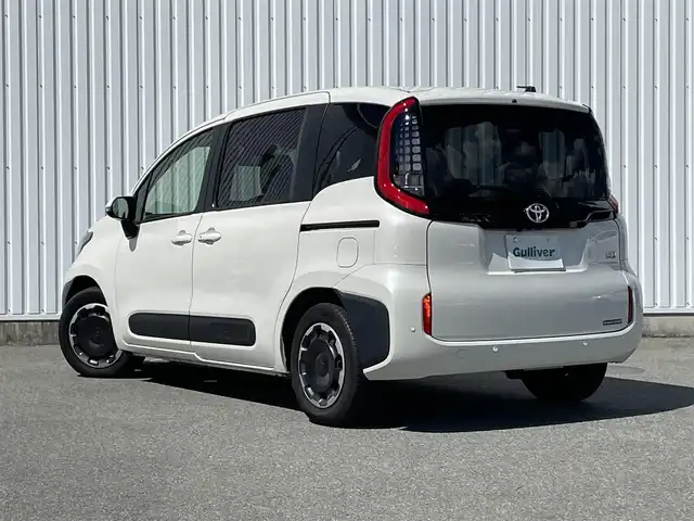 トヨタ シエンタ ハイブリッド Z 福岡県 2022(令4)年 3万km ホワイトパールクリスタルシャイン トヨタセーフティセンス/PCS/LDA/クリアランスソナー/レーダークルーズコントロール/オートハイビーム/純正１０インチＤＡナビ/フルセグTV/BT/AM/FM/Miracast/パノラミックビューモニター/両側パワースライドドア/ＢＳＭ/ＬＥＤオートライト/ＡＣ１００Ｖ/ビルトインETC2.0/スマートキー/プッシュスタート/電格ミラー/オートエアコン/ロールサンシェード/ウォークスルー