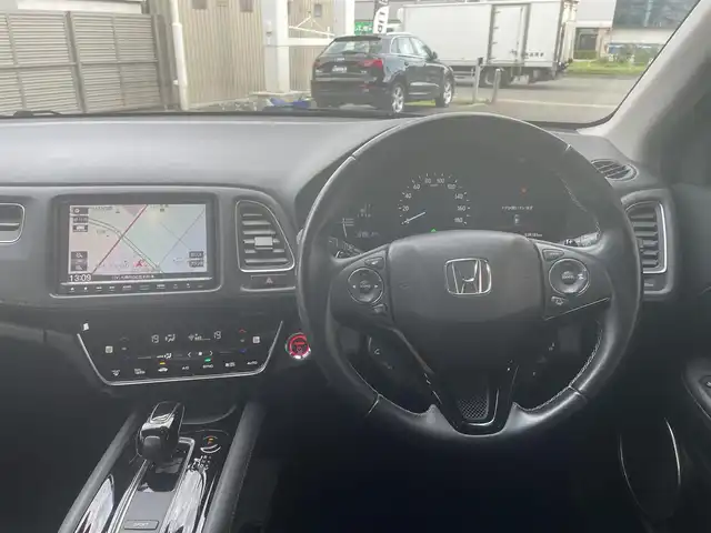 ホンダ ヴェゼル ハイブリッド Z ホンダセンシング 道央・札幌 2019(令1)年 3.6万km クリスタルブラックパール 純正メモリナビ/BT/USB/HDMI/DVD/コンフォートビューパッケージ/　・ヒーテッドドアミラー/　・フロントワイパーデアイサー/LEDヘッドライト/LEDフォグライト/Honda SENSING/ACC/ハーフレザーシート/シートヒーター