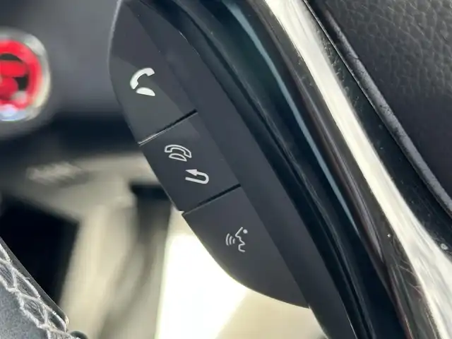 ホンダ ヴェゼル ハイブリッド Z ホンダセンシング 山形県 2019(令1)年 3.6万km クリスタルブラックパール 4WD/ホンダセンシング/レーダークルーズコントロール/衝突被害軽減ブレーキ/純正メモリナビ/BT/USB/HDMI/DVD/コンフォートビューパッケージ/　・ヒーテッドドアミラー/　・フロントワイパーデアイサー/LEDヘッドライト/LEDフォグライト/ハーフレザーシート/シートヒーター