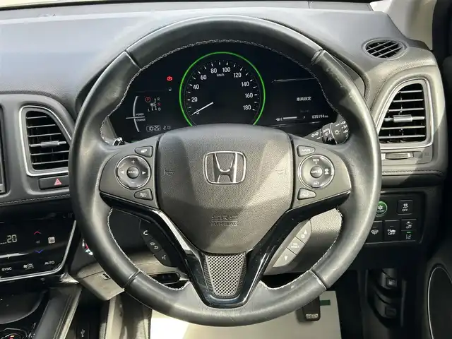 ホンダ ヴェゼル ハイブリッド Z ホンダセンシング 山形県 2019(令1)年 3.6万km クリスタルブラックパール 4WD/ホンダセンシング/レーダークルーズコントロール/衝突被害軽減ブレーキ/純正メモリナビ/BT/USB/HDMI/DVD/コンフォートビューパッケージ/　・ヒーテッドドアミラー/　・フロントワイパーデアイサー/LEDヘッドライト/LEDフォグライト/ハーフレザーシート/シートヒーター