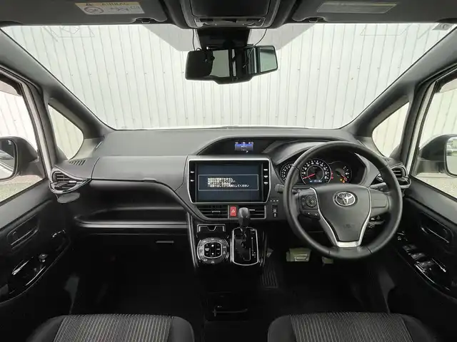トヨタ ノア Si 滋賀県 2017(平29)年 3.8万km ホワイトパールクリスタルシャイン 純正SDナビ/(フルセグTV CD DVD Bluetooth)/バックカメラ/衝突軽減ブレーキ/車線逸脱警報/アイドリングストップ/両側パワースライドドア/プッシュスタート/スマートキー/ドラレコ付インナーミラー/ETC/電動格納ミラー/ウインカーミラー/ドアバイザー/純正フロアマット/LEDヘッドライト/オートライト/オートマチックハイビーム