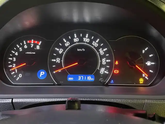 トヨタ ノア Si 滋賀県 2017(平29)年 3.8万km ホワイトパールクリスタルシャイン 純正SDナビ/(フルセグTV CD DVD Bluetooth)/バックカメラ/衝突軽減ブレーキ/車線逸脱警報/アイドリングストップ/両側パワースライドドア/プッシュスタート/スマートキー/ドラレコ付インナーミラー/ETC/電動格納ミラー/ウインカーミラー/ドアバイザー/純正フロアマット/LEDヘッドライト/オートライト/オートマチックハイビーム