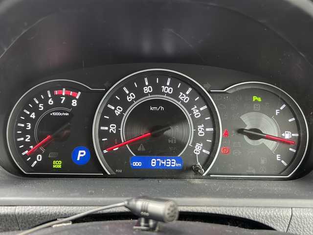 トヨタ ヴォクシー ZS 煌Ⅱ 静岡県 2019(令1)年 8.8万km ホワイトパールクリスタルシャイン 社外ナビ/・バックモニター/・Bluetooth/・フルセグTV/・CD/DVD/・USB/・iPod/・ALPINEフリップダウンモニター/主要装備/・プッシュスタート/・両側パワースライドドア/・ETC車載器/・ドライブレコーダー/・プリクラッシュセーフティ/・レーンキープアシスト/・パーキングサポートブレーキ/・先行車発進お知らせ機能/・オートマチックハイビーム/・前後コーナーセンサー/・LEDヘッドライト/・純正16インチＡＷ/・純正フロアマット