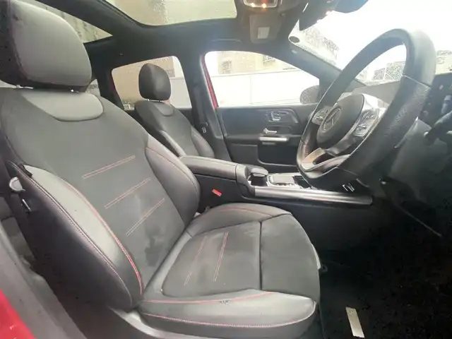 メルセデス・ベンツ Ｂ１８０ AMGライン 栃木県 2019(令1)年 3.8万km ジュピターレッド パノラマサンルーフ/ナビゲーションパッケージ/レーダーセーフティパッケージ/バックカメラ/純正ナビ/フルセグ /パワーシート/シートヒーター/ハーフレザー/電動リアゲート/ETC/LED/純正18インチAW/純正ドラレコ前後