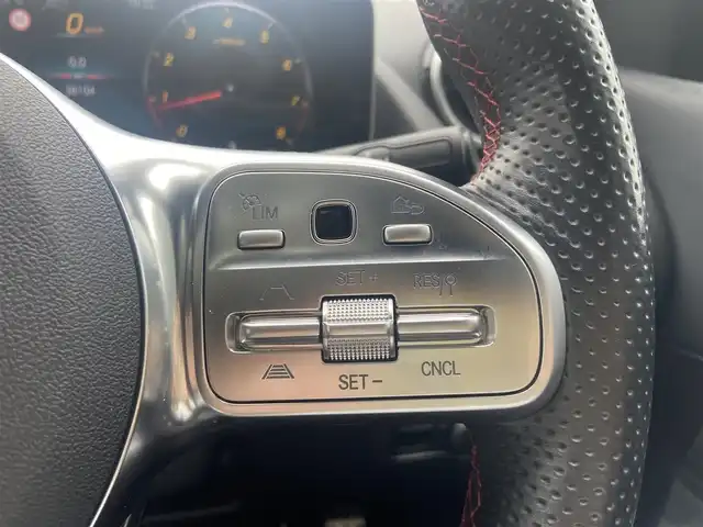 メルセデス・ベンツ Ｂ１８０ AMGライン 栃木県 2019(令1)年 3.8万km ジュピターレッド パノラマサンルーフ/ナビゲーションパッケージ/レーダーセーフティパッケージ/バックカメラ/純正ナビ/フルセグ /パワーシート/シートヒーター/ハーフレザー/電動リアゲート/ETC/LED/純正18インチAW/純正ドラレコ前後
