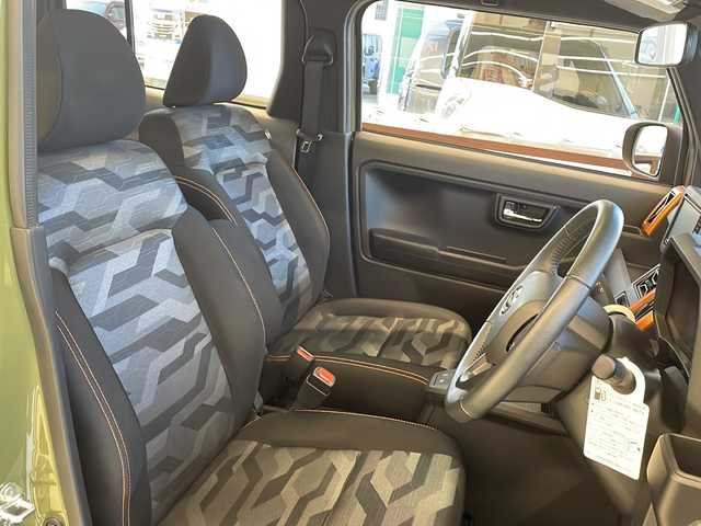 ダイハツ タフト G ターボ 埼玉県 2021(令3)年 2.4万km フォレストカーキメタリック 登録時23584km/ガラスルーフ/社外メモリナビ（CN-HE01WD）/CD/DVD/BT/フルセグ/SD/USB/バックカメラ/アダプティブクルーズコントロール/プッシュスタート/ルーフレール/ETC/前後ドライブレコーダー（ZDR 035KT-P）/LEDヘッドライト/オートライト/フォグランプ/コーナーセンサー/純正フロアマット/レーンキープアシスト/衝突軽減ブレーキ/アイドリングストップ/横滑り防止装置/純正15インチアルミホイール/D＋N席シートヒーター/ステアリングリモコン/革巻きステアリング/電動格納ミラー/オートブレーキホールド/スマートキー×2/取扱説明書/保証書