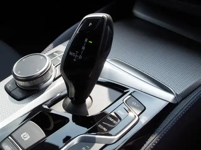 ＢＭＷ ５２３ｄ xDrive Mスピリット 埼玉県 2020(令2)年 2.8万km グレー 1オーナー/アダプティブクルーズコントロール/インテリジェントセーフティ/ヘッドアップディスプレイ/パークディスタンスコントロール/ブラインドスポットモニター/コンフォートアクセス/全周囲カメラ/純正ナビ/ドラレコ/ETC/フルセグTV/シートポジションメモリー機能