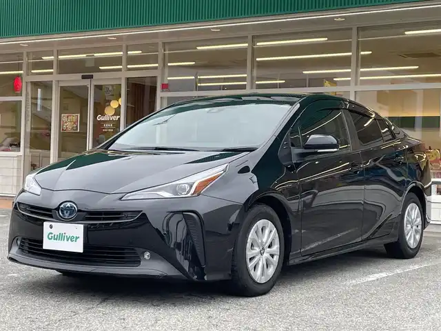 トヨタ プリウス S 岐阜県 2022(令4)年 6万km アティチュードブラックマイカ 4WD/純正ナビ　/・TV/Bluetooth/CD/アダプティブクルーズコントロール　/プリクラッシュセーフティ　/レーントレーシングアシスト　/オートハイビーム　/前後クリアランスソナー　/バックカメラ/ＡＣ１００Ｖアクセサリコンセント　/LEDヘッドランプ/フォグランプ/純正15インチアルミホイール/ウインドシールドデアイサー/ＥＴＣ/禁煙車/スペアキー×1