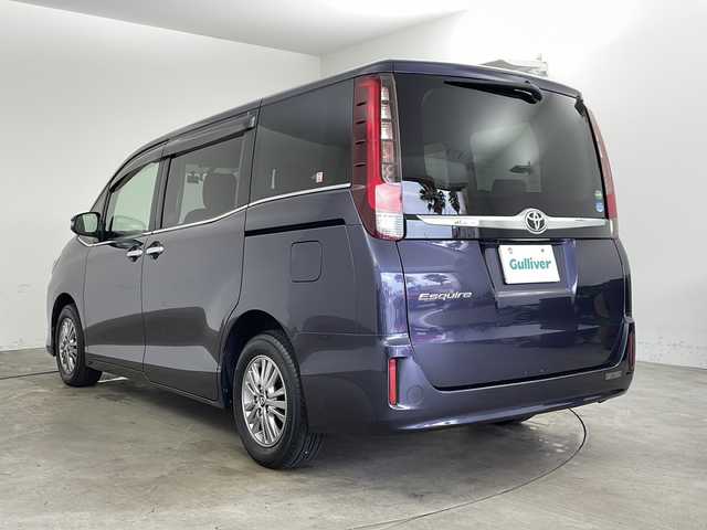 トヨタ エスクァイア Gi 兵庫県 2014(平26)年 4.8万km ダークバイオレットマイカメタリック ・純正ナビ/CD/DVD/BT/TV/・バックカメラ/・ビルトインETC/・ドライブレコーダー/・両側パワースライドドア/・クルーズコントロール/・合皮シート/・前席シートヒーター/・純正15インチアルミホイール/・リアロールサンシェード/・LEDライト/・フォグランプ/・ステアリングスイッチ/・防眩ミラー/・電動格納ミラー/・スマートキー/・スペアキー